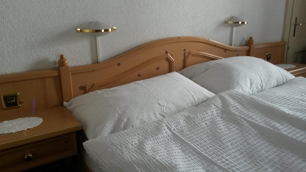 Hotel Danis เลนเซอร์ไฮเดอ ภายนอก รูปภาพ